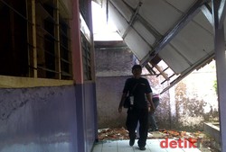 Duh, Anggaran Pendidikan Ratusan Triliun Tapi Ribuan Kelas Sekolah Rusak