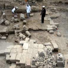 Sebuah Candi Kuno Peninggalan Majapahit Kembali Ditemukan