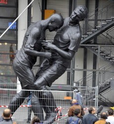 Tandukan Zidane pada Materazzi Diabadikan