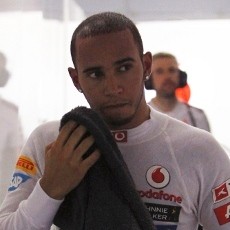 Kubu McLaren Yakin Hamilton Akan Bertahan