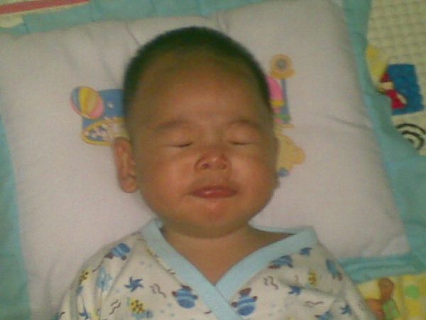 El Kai Noachi Halawa, 10 Bulan, Lelaki