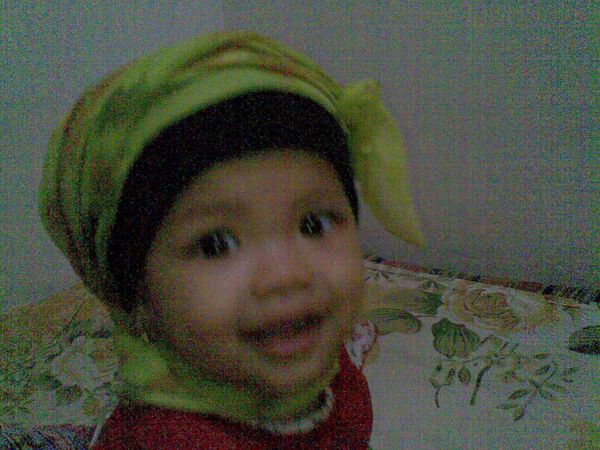 khadijah adz dzakiyyah, 8 Bulan, Perempuan