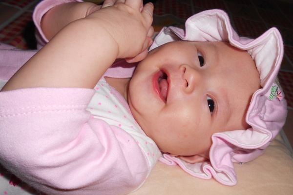 Aiko Bellvania Tiho, 8 Bulan, Perempuan