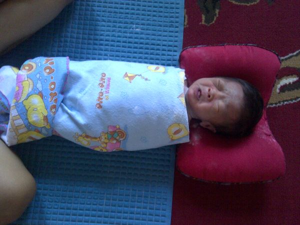 Athia Aura Bazila, 2  Bulan, Perempuan