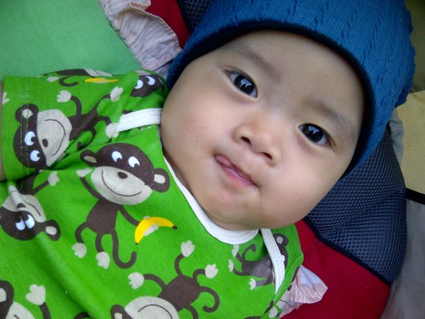 Razka Nuh Adriansyah, 8 Bulan, Lelaki