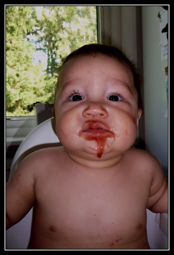 Axel Anugrah Svensson, 8 Bulan, Lelaki