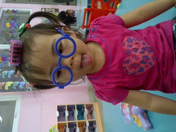 Maria Felicia Lawira, 2,10 Tahun, Perempuan
