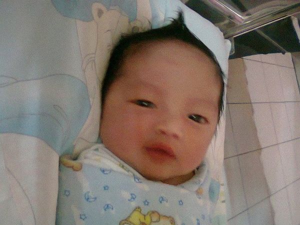 Andreas Paskah Wisesa, 5 Bulan, Lelaki