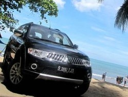 Mitsubishi: Pajero Sport Bermesin Bensin Mungkin Akhir Tahun