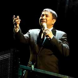 Konser 35 Tahun Berkarya Harvey Malaihollo