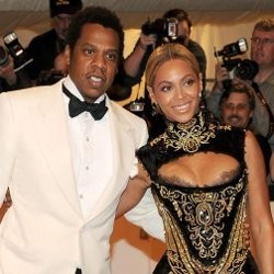 Jay-Z Bantah Beyonce Hamil Lagi