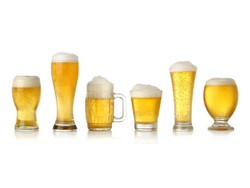 Gelas Tinggi Ramping Bantu Kontrol Konsumsi Alkohol