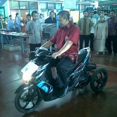 Hebat, Siswa SMKN 6 Modifikasi Motor Khusus Difabel