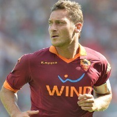 Totti Merasa Aneh Lawan Juve Tanpa Del Piero