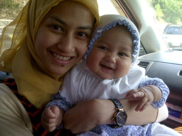 Siti Haura Alzenna, 6 Bulan, perempuan