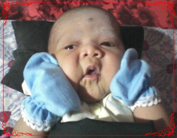 Muhammad Tanzillal Hadinata, 11 Bulan, Lelaki