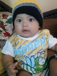 Mikhail Szczerski Al Ghazi, 8 Bulan, Lelaki