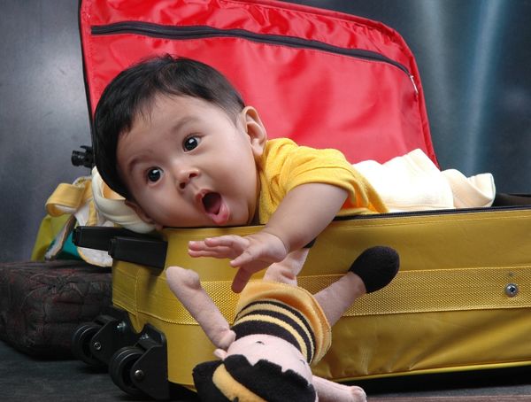 David Lucky Chandra Widjaja, 11 Bulan, Lelaki