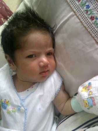 Zavieryano Gazenddra, 5 Bulan, Lelaki