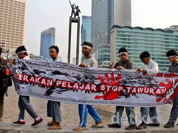 Aksi Pelajar Stop Tawuran Aksi Pelajar Stop Tawuran