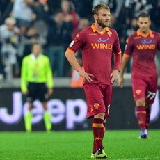De Rossi: Masuk Tiga Besar Sudah Bagus untuk Roma