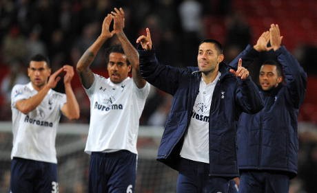 Tottenham Buka Puasa di Old Trafford