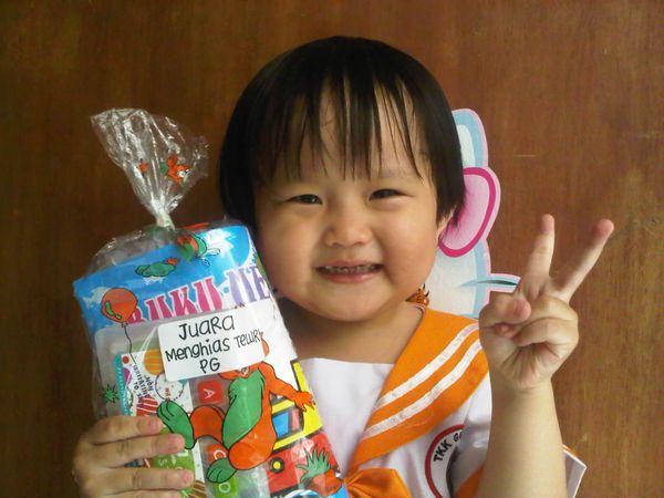 Valerie Josephine, 4,11 Tahun, Perempuan