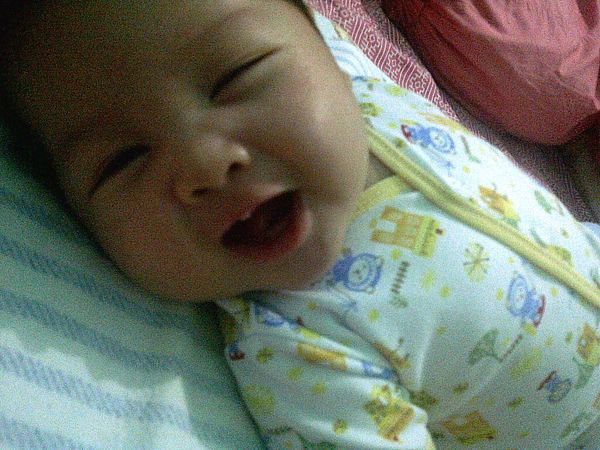 Nicholaus Kenzhano Leander, 3 Bulan, Lelaki