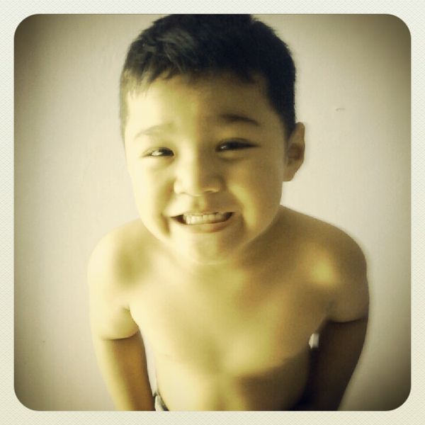 Marcello De Zanira, 7 Bulan, Lelaki