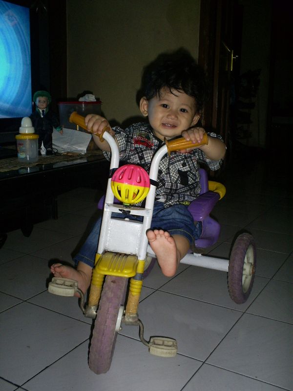 Cikal Munarana, 1 Tahun, Lelaki