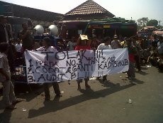 Sopir Bus Semarang Mogok Kerja, Ratusan Penumpang Terlantar