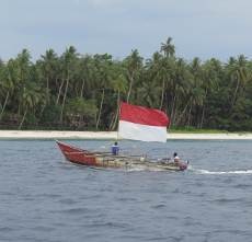  Mendayung Perahu demi Sinyal Telepon