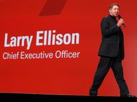 Gaya Flamboyan Larry Ellison di Oracle OpenWorld