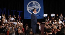 Romney Kritik Kebijakan Obama Soal Timur Tengah