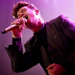 Robin Thicke Tutup Java Soulnation 2012
