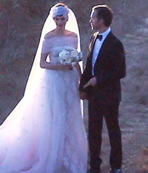 Anne Hathaway Resmi Menikah dengan Adam Shulman