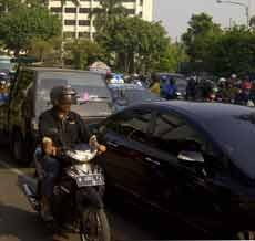 Upacara Hari Kesaktian Pancasila, Hindari Jalan Gusur