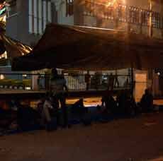 Tak Ditemui Walikota, Kru Bus AKDP Pantura Duduki Balaikota