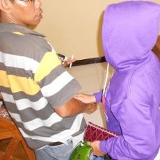 Takut Suami, Seorang Wanita Histeris Saat Terjaring Razia di Hotel