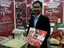 Sarjana Muda Ini Bisnisnya Menjamur Jual Makanan Ringan dari Jamur