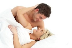 Apa Maunya Perempuan Saat Intim? Lihat Saja 4 Hal Ini