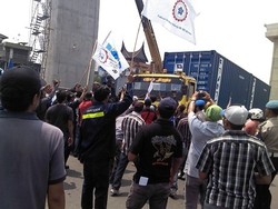 Demo Buruh di Tanjung Priok Bubar, Lalin Kembali Normal 