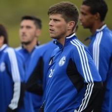 Schalke Kuat di Gelsenkirchen, Montpellier Cari Kemenangan Pertama