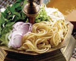 Yuk, Cicipi Laksa dari Negeri Tetangga