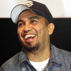 Glenn Fredly Rekam Ulang Lagu di Studio Lokananta