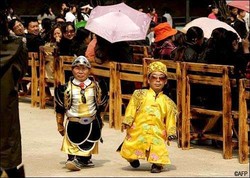 Unyu! Taman Ini Dihuni Ratusan Kurcaci