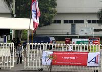 Buruh Demo, Kawasan Industri Cibitung Lumpuh
