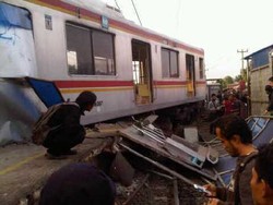 KRL yang Anjlok & Tabrak Peron di Cilebut Juga Rusakkan Loket Tiket