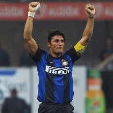 Zanetti: Kalahkan Neftchi, Lalu Milan