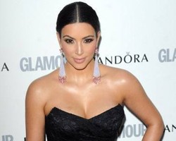  Ingin Menurunkan Berat Badan, Kim Kardashian Konsumsi Pil Diet